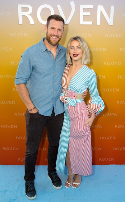 Julianne Hough, Brooks engendrando